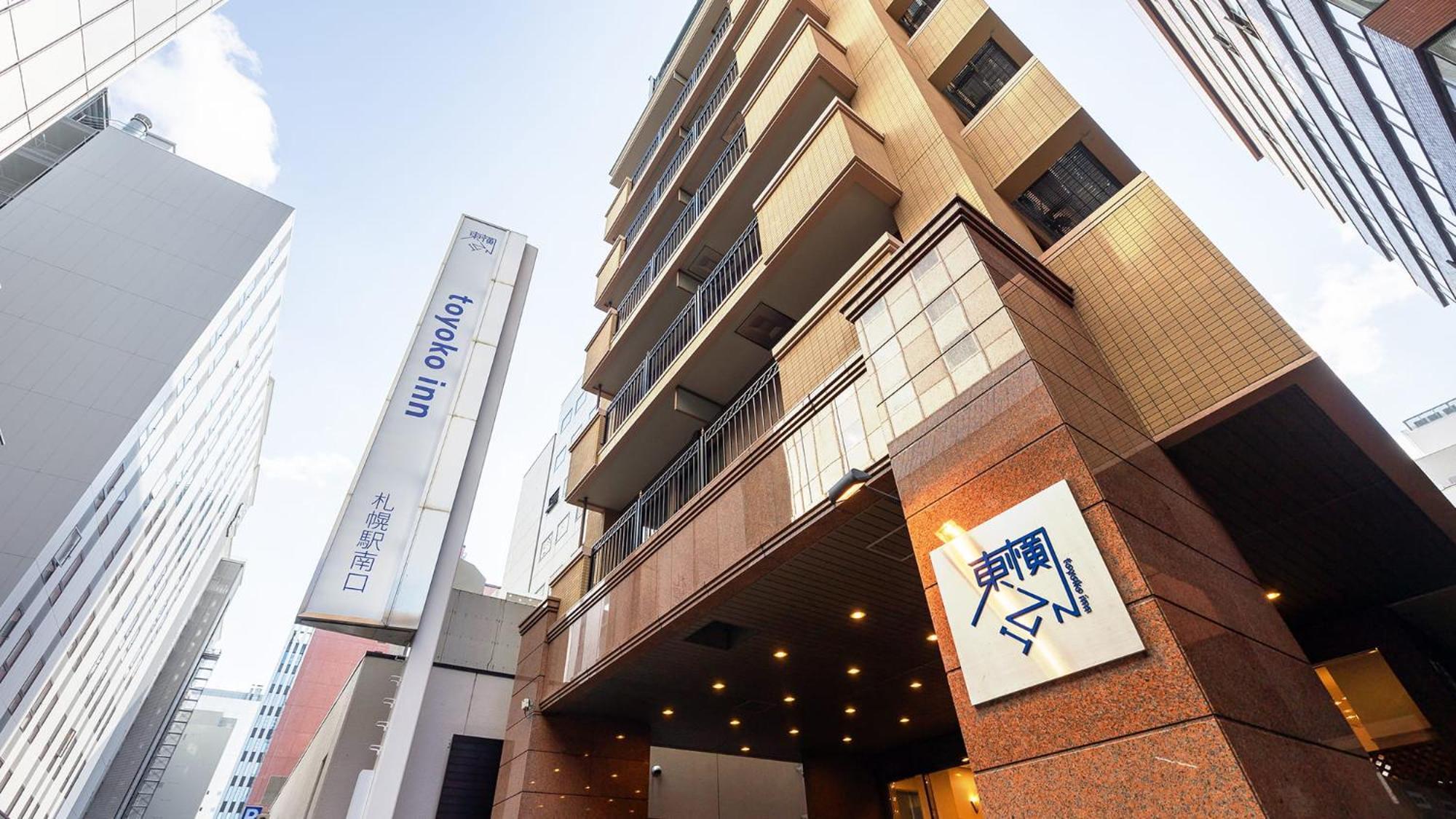Toyoko Inn Hokkaido Sapporo-Eki Minami-Guchi Buitenkant foto