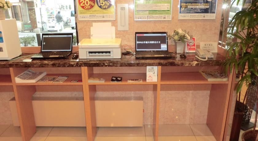 Toyoko Inn Hokkaido Sapporo-Eki Minami-Guchi Buitenkant foto